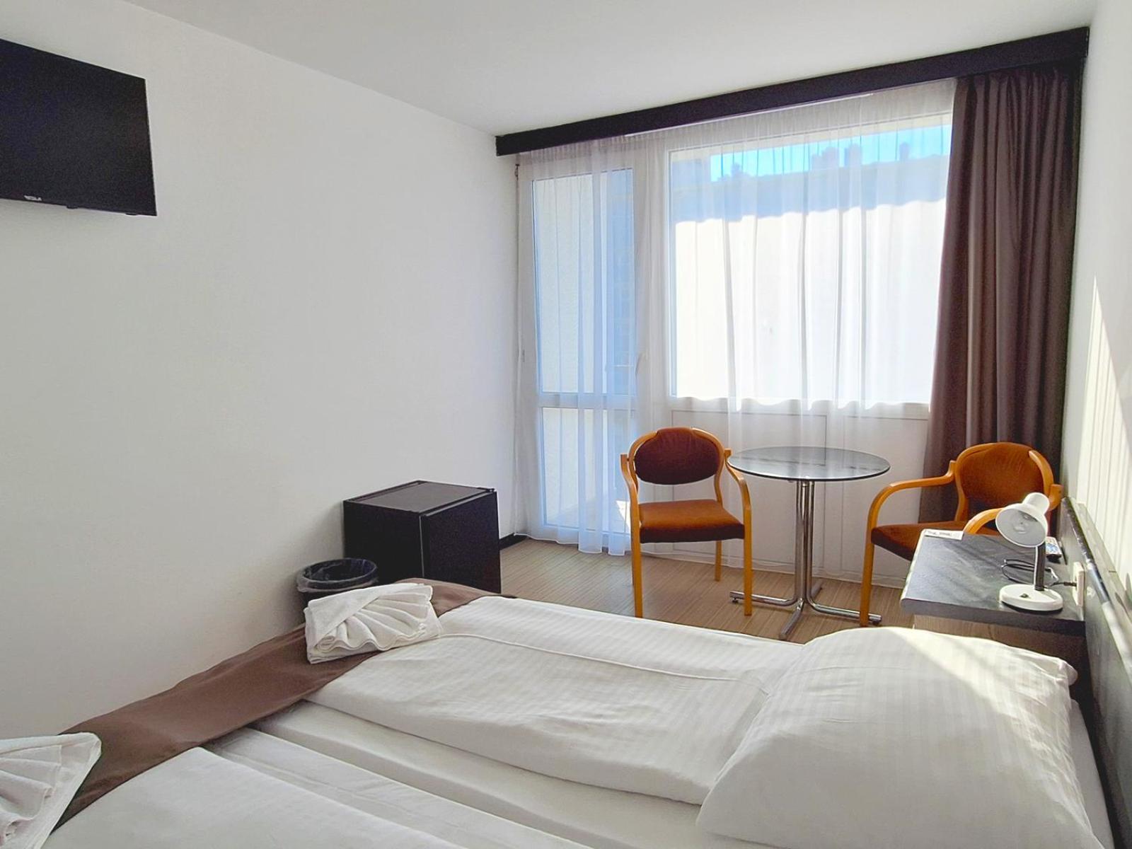 Hotel Hungaria Siófok Exteriör bild