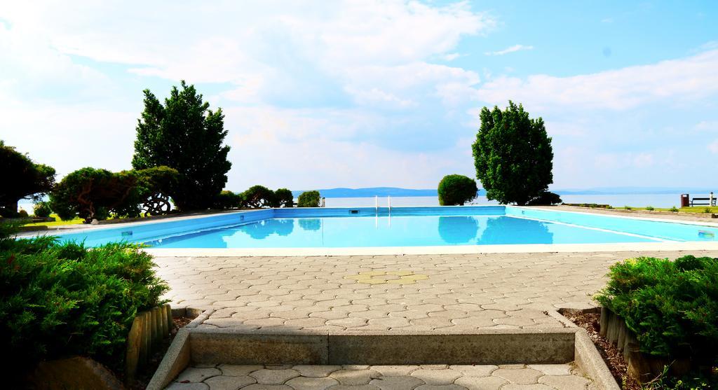 Hotel Hungaria Siófok Exteriör bild